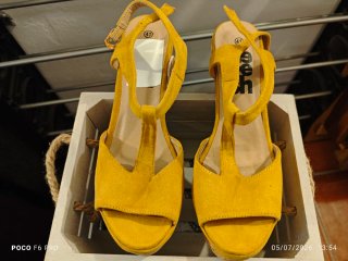 Sandalias Refresh Tacon Corcho Talla 41