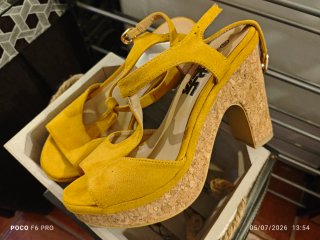 Sandalias Refresh Tacon Corcho Talla 41