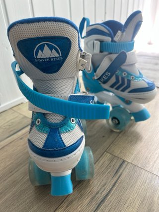 Patines 4 ruedas niño azul y blanco Talla XS 27-30