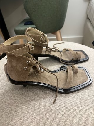 Sandalias serraje tacón Zara Talla 40