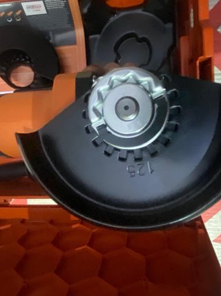 Radial a batería Fein CCG 18-125-7 AS