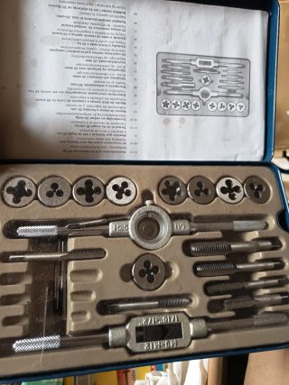 Set Maschi e filiere 20 pezzi