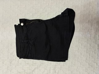 Shorts h&m negro
