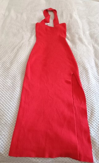 Vestido Midi Rojo Escote Corazón