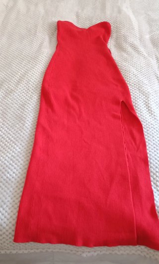 Vestido Midi Rojo Escote Corazón