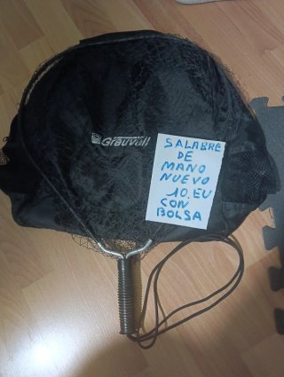 Attrezzo da pesca con borsa