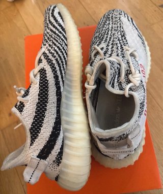 Adidas Yeezy Boost 350 V2 Zebra