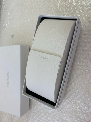 Gafas Prada originales con ticket.