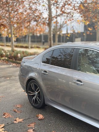 BMW Serie 5 2006 DISTINTIVO B