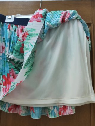 Falda plisada floral