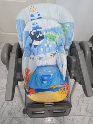 Trona de bebé con diseño marino