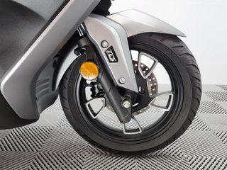 VOGE SR1 125 2024 7506 kms.