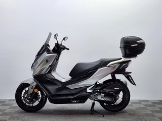 VOGE SR1 125 2024 7506 kms.