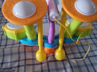 Batería infantil con micrófono