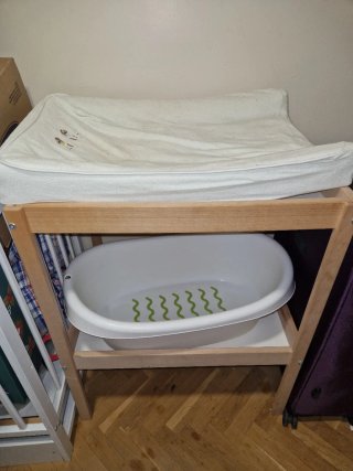 Cambiador bebé madera 0-12 meses y bañera incluida