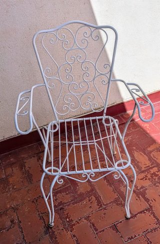 Mesa y 4 sillones forja terraza jardín