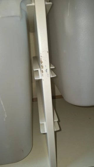 Estantería Escalera Blanca con Cubos