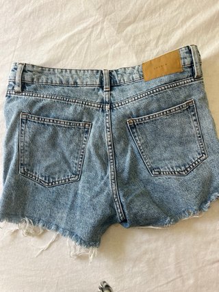 Shorts vaqueros desgastados