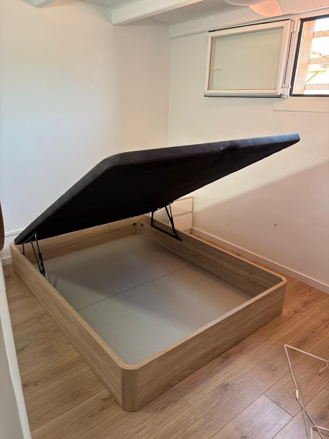 CAMA canapé 135/150x190 en liquidación