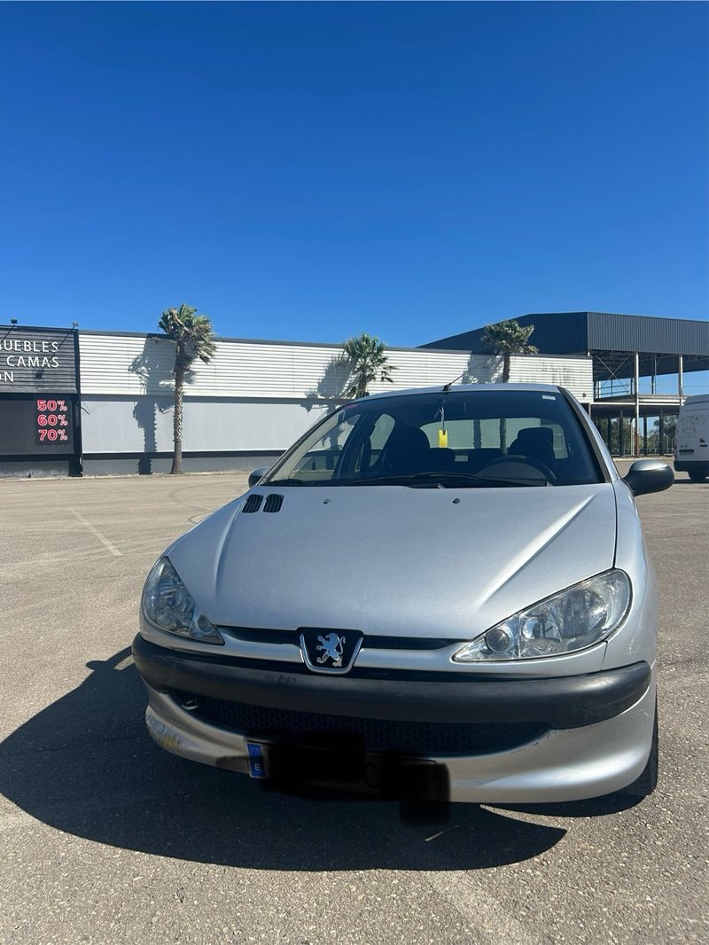 Peugeot 206 2003 - foto 1