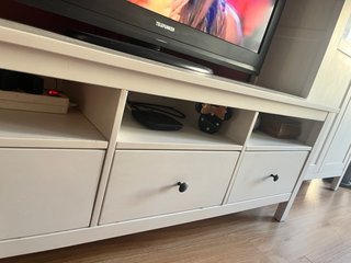 Mueble de salón blanco