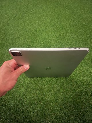 iPad Pro 12,9” 4ª gen. 128 GB + Magic Keyboard
