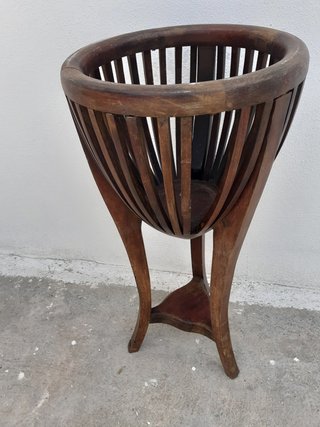 Portamacetas de madera Teka, fibras, elegantes