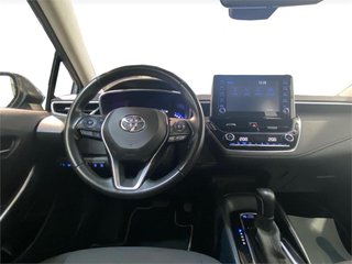 TOYOTA Corolla Sedán 125H Active Tech