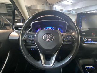 TOYOTA Corolla Sedán 125H Active Tech