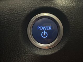 TOYOTA Corolla Sedán 125H Active Tech