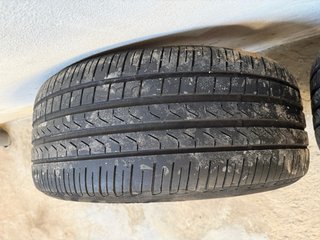 4 ruedas con llanatas de BMW