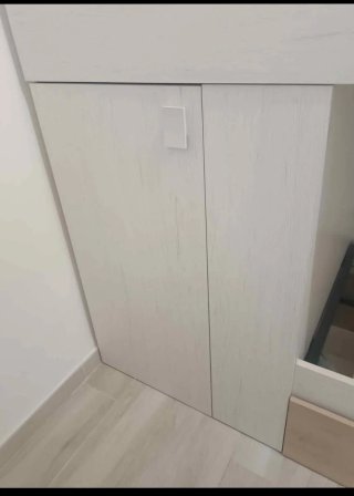 Litera de madera con cajones