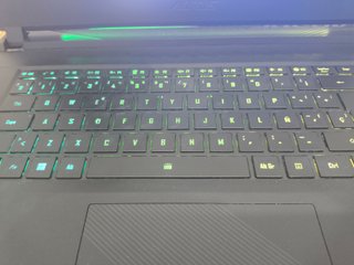 Gigabyte Aorus Portátil gamer 4060 i7-13 16GB DDR5