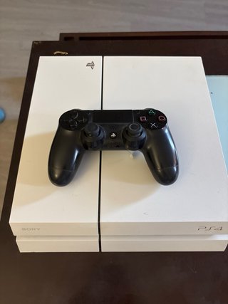 PS4 FAT Blanca + Mando