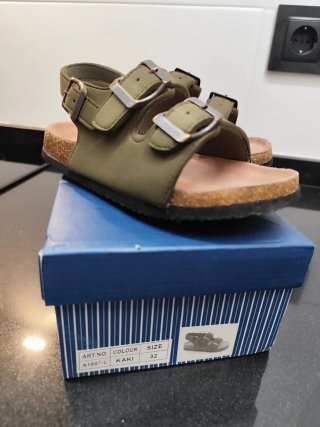 Sandalias niño verde talla 32