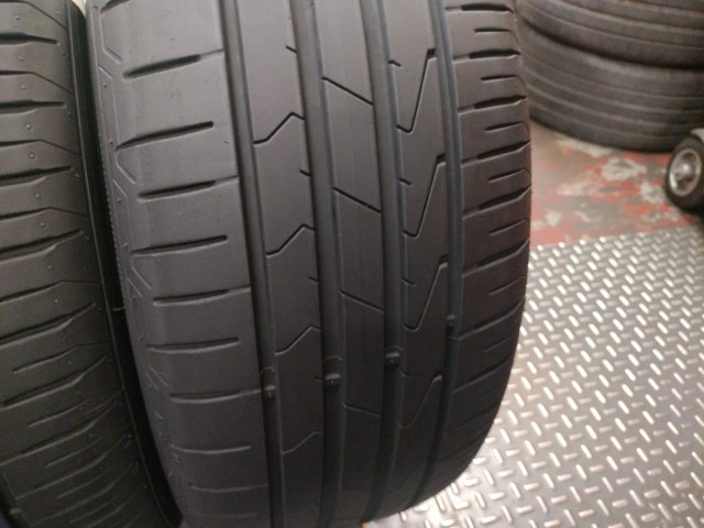 Neumáticos de ocasión 215/55 R17 94V