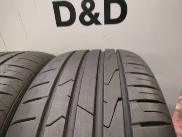 Neumáticos de ocasión 215/55 R17 94V