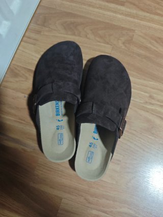 Zuecos Birkenstock Marrones
