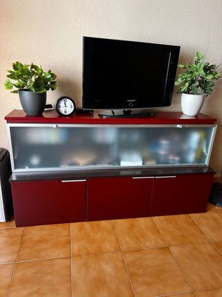 Mueble TV puertas cristal