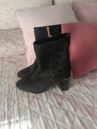 Botines Zara ante tacón