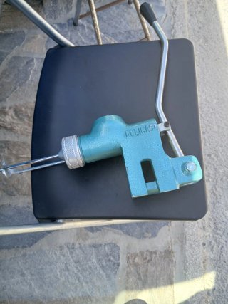 Máquina embutidora manual antigua