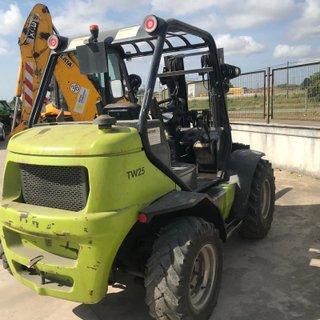 Carretilla 4x4 Agria 2.500 kg