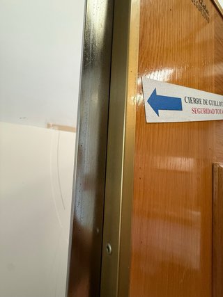 Puerta acorazada GRADO 4 seguridad con guillotina