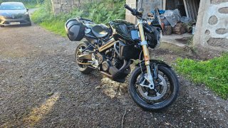 BMW Moto Naked f800r 2019