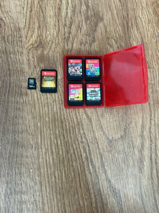 Nintendo Switch + Accesorios y Juegos
