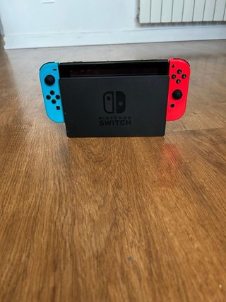 Nintendo Switch + Accesorios y Juegos
