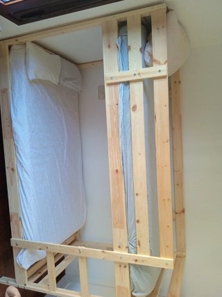 URGE VENDER Litera IKEA MYDAL Madera  NUEVA 90x200