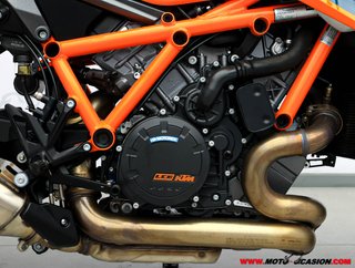KTM 1290 SUPER DUKE R