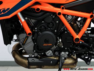 KTM 1290 SUPER DUKE R