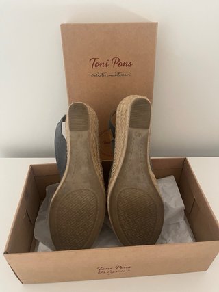 Alpargatas de cuña en ante gris Toni Pons mujer